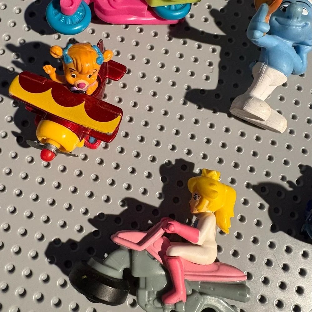N/A 11 toys